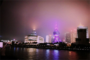 参加上海的主题派对