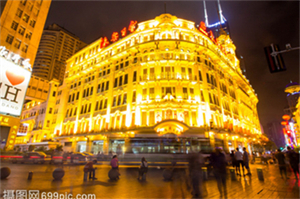 In recent years, the housing prices in Shanghai have shown a sharp upward trend, becoming a focus of social attention. The surge in housing prices is not accidental, as it is intertwined with a variet In recent years, the housing prices in Shanghai have shown a sharp upward trend, becoming a focus of social attention. The surge in housing prices is not accidental, as it is intertwined with a variet